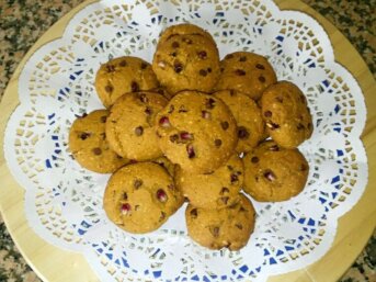 Cookie Integrali con Melagrana, Gocce di Cioccolato e Zucchero di Cocco