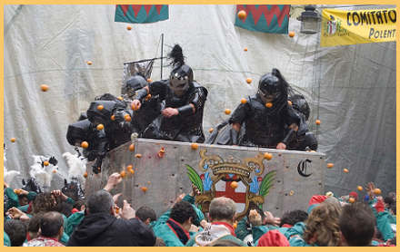 Il Carnevale Storico di Ivrea 4 battaglia delle arance