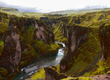 Canyon dell'Islanda Fjaðrárgljúfur 2