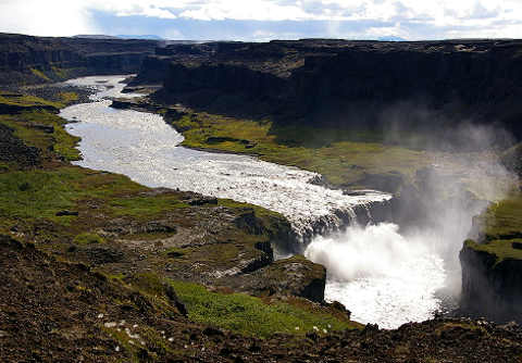 Canyon dell’Islanda Jökulsárgljúfur, cascate Hafragilsfoss