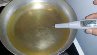 I Bomboloni ricetta con lievito istantaneo: temperatura olio
