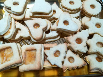 Biscotti di Natale con frolla all’olio e yogurt
