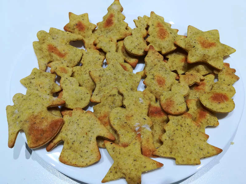 Biscotti di Natale speziati salati integrali