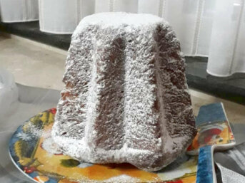 Pandoro ricetta facile e sofficissimo con gelato alla stracciatella