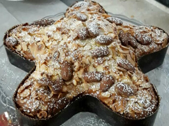 Stella di Natale ricetta semplice con mandorle e nocciole