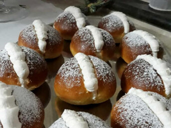 Maritozzi con la panna