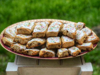 Papassini con la glassa Sos papassinos ingappatos ricetta sarda semplice