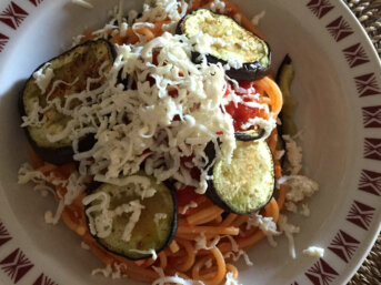 Spaghetti alla Norma senza glutine con melanzane arrostite