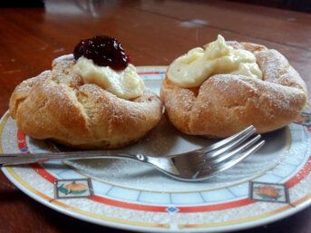 Zeppole con crema pasticcera ricetta semplice