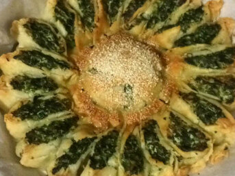 Torta salata girasole senza glutine ricotta e spinaci