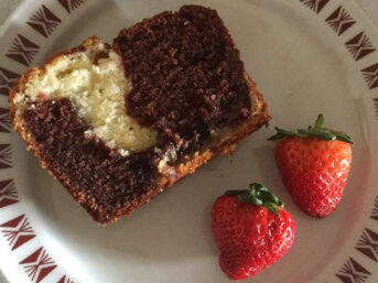 Plumcake senza glutine e yogurt sofficissimo al mascarpone con cuore di Nutella