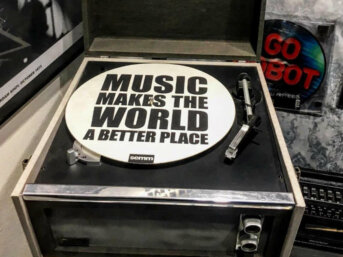 Record Store Day: la Festa Mondiale del Vinile