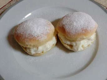 Bomboloni al forno senza burro sofficissimi alla crema di latte