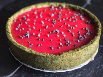 Cheesecake all'anguria con crema di pistacchio