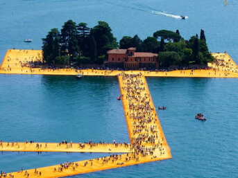 Christo dai The Floating Piers al documentario Walking On Water