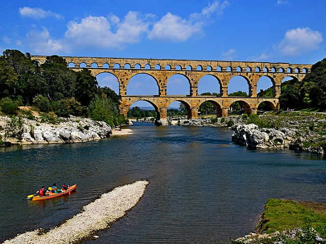 Pont du Gard, il più alto acquedotto romano 3