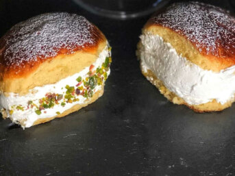 Brioche nuvole ripiene con ricotta e panna