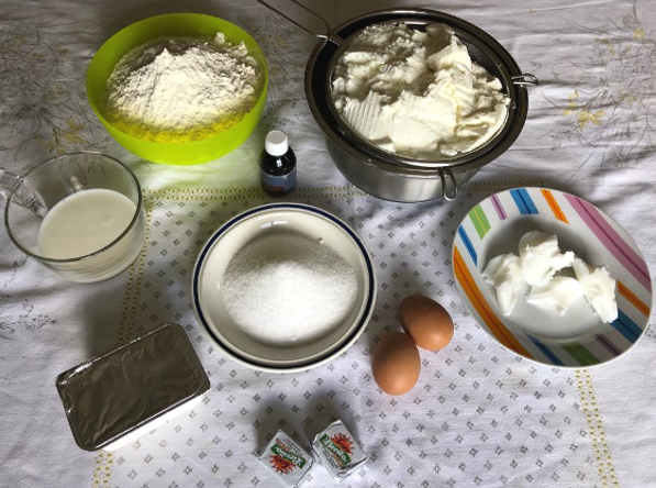 Ingredienti Brioche nuvole ripiene con ricotta e panna