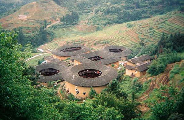 Tulou degli Hakka le case rotonde di terra nel Fujian