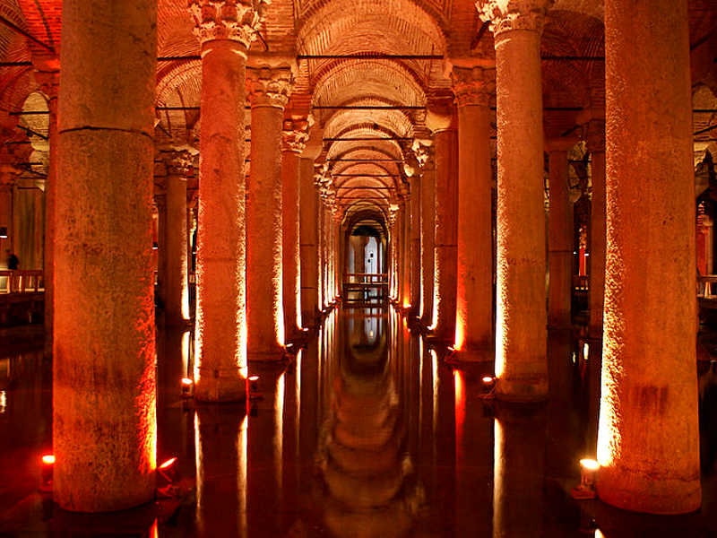 La Cisterna Basilica, il palazzo sommerso di Istanbul