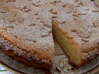 Torta della nonna senza glutine ricetta semplice con crema pasticcera e pinoli