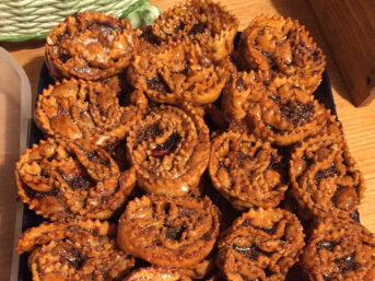 Cartellate pugliesi cotte al forno al vincotto d’uva e di fichi ricetta semplice garantita