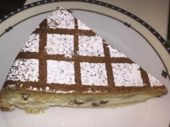 Crostata di ricotta e gocce di cioccolato senza glutine sottosopra