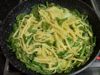 Pasta con asparagi (congelati) ricetta semplice e veloce