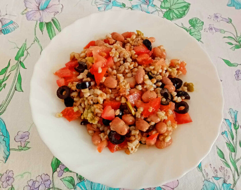 Farro freddo vegetariano estivo