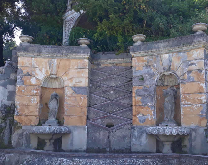 Particolare del giardino di Villa d’Este a Tivoli