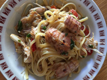 Linguine con canocchie o cicale con pomodorini senza glutine squisitissime