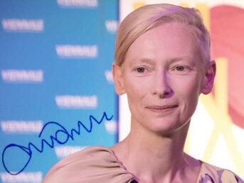La firma di Tilda Swinton Leggera, plastica e eterea