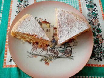 Torta semplice all’acqua e olio EVO sofficissima