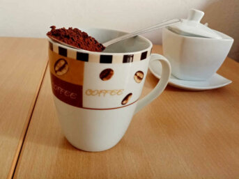 Che cos'è il caffè solubile e come si prepara?