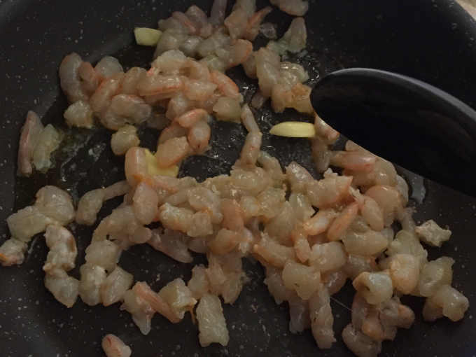 Preparazione gamberetti per calamarata senza glutine 