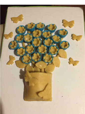 crostata-quadro-vaso-con-fiori-e-farfalle-ricetta-senza-glutine-caff-book