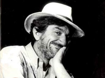 Gigi Proietti, Tracce d’inchiostro istrioniche