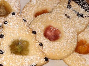 Biscotti di Natale senza glutine col vetrino (caramelle gommose