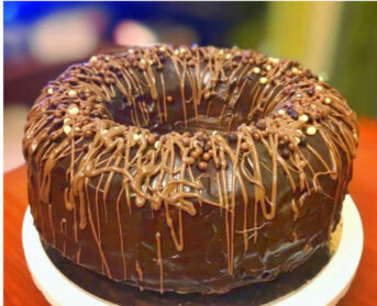 Ricetta Ciambella Nuvola Nera con Crema e ganache