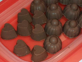 Cioccolatini al latte con crema di pistacchio