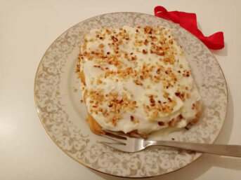 Pavesini con crema al mascarpone senza uova con Amaretto