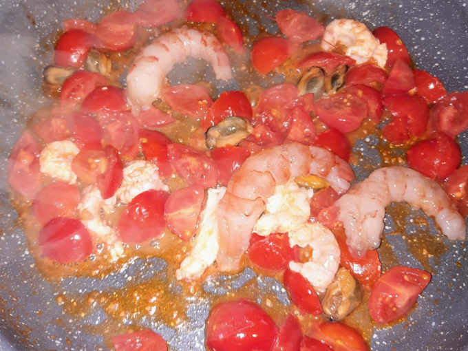 pomodoro gamberoni cozze e scampi per ricetta 