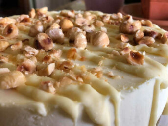 Cheesecake al cioccolato bianco ricetta semplice ma tanto golosa