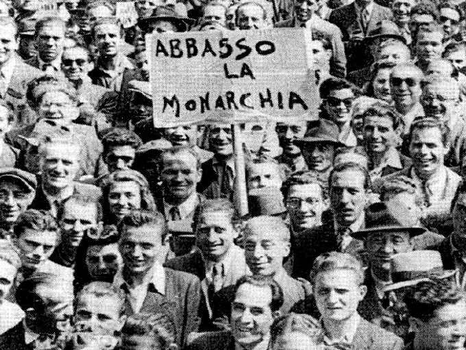 1946, manifestazione per la Repubblica 