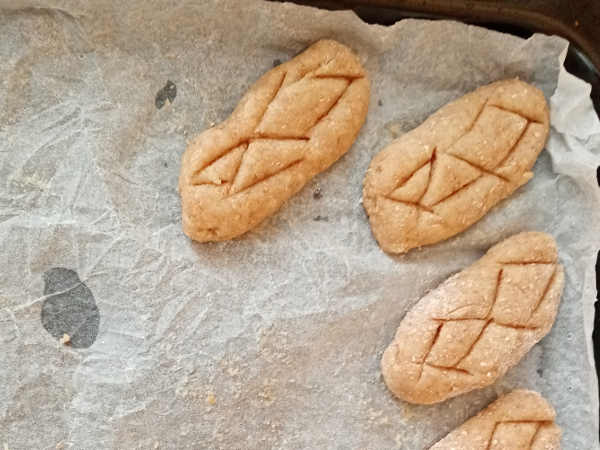 preparazione biscotti integrali con tagli 