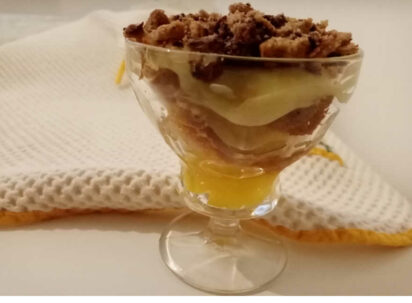 Coppette con crema all'arancia ricetta senza uova