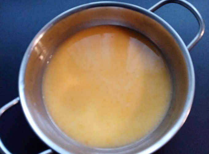 crema all'arancia prima della cottura senza uova